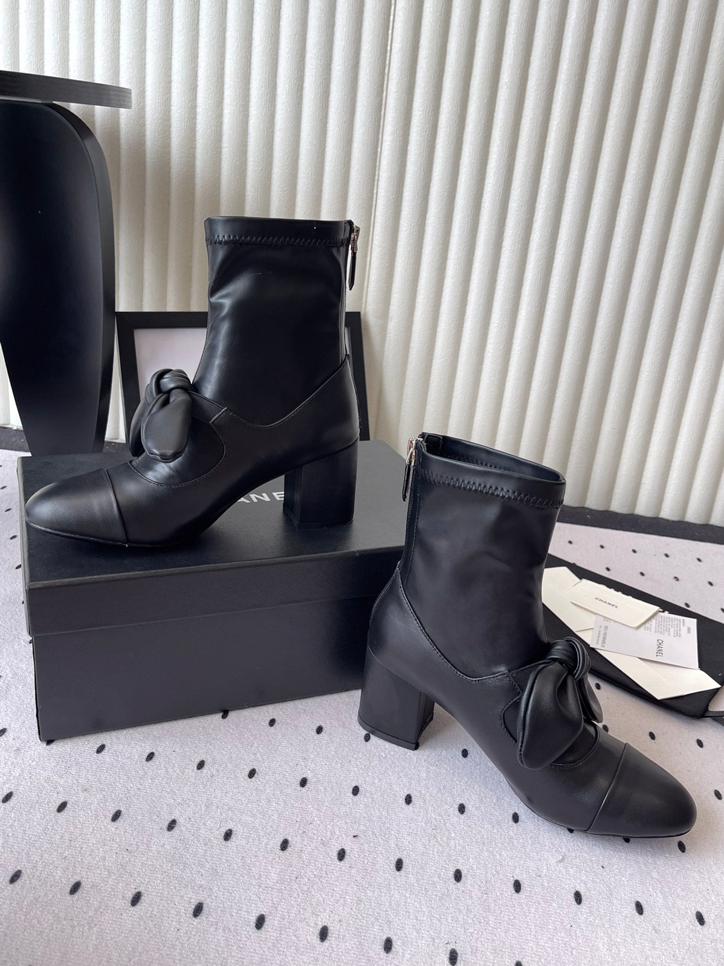 Chanel 2025 Sonbahar/Kış Koleksiyonu – Mary Jane Deri Ayakkabı