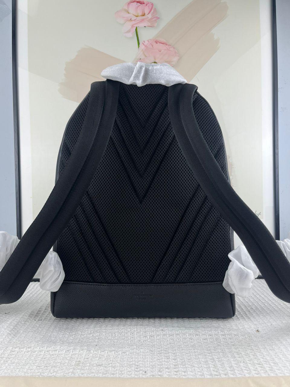 Louis Vuitton Takeoff Sırt Çantası - Glimmer of Luxury