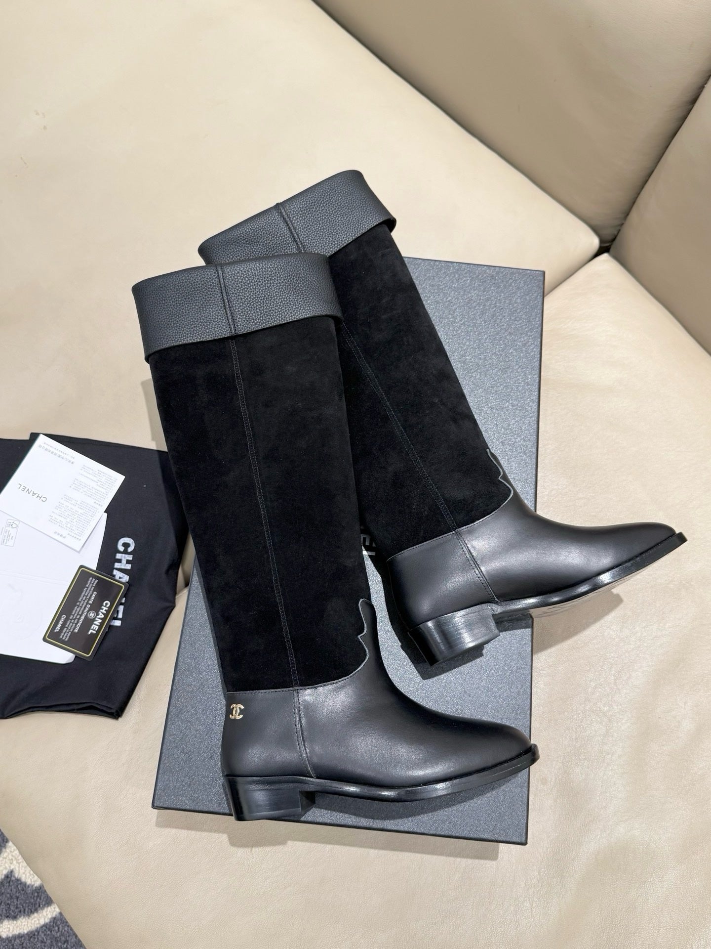 Chanel 2025/26 Süet Ve Dana Derisi Uzun Çizmeler