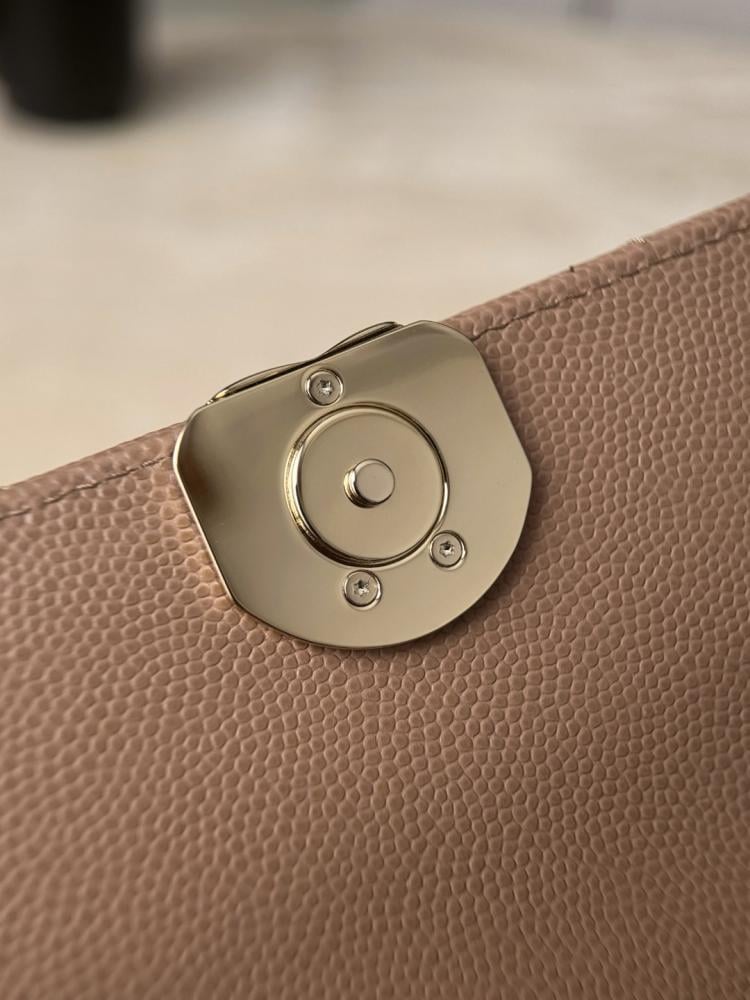 Chanel 25C Chain Handbag 