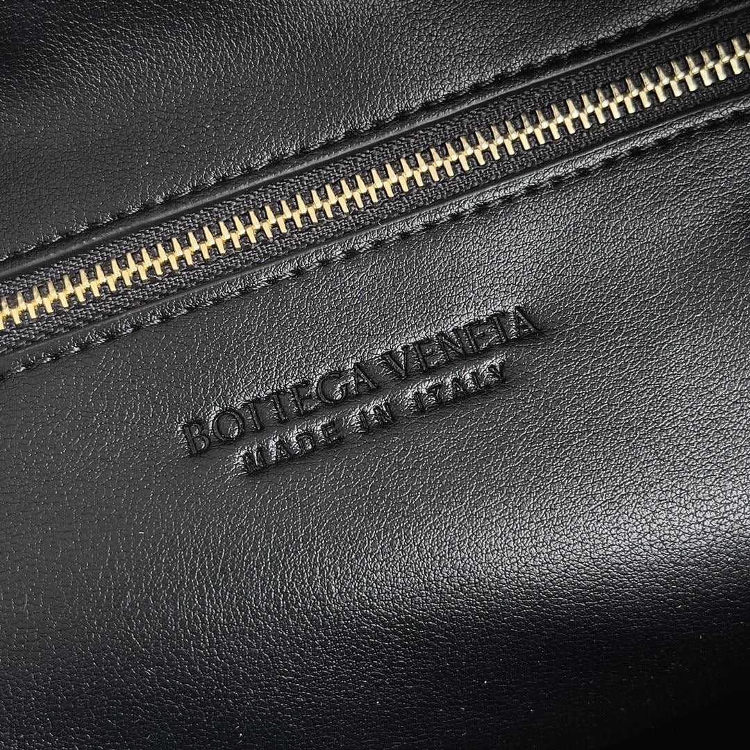 Bottega Veneta Büyük Jodie Çanta