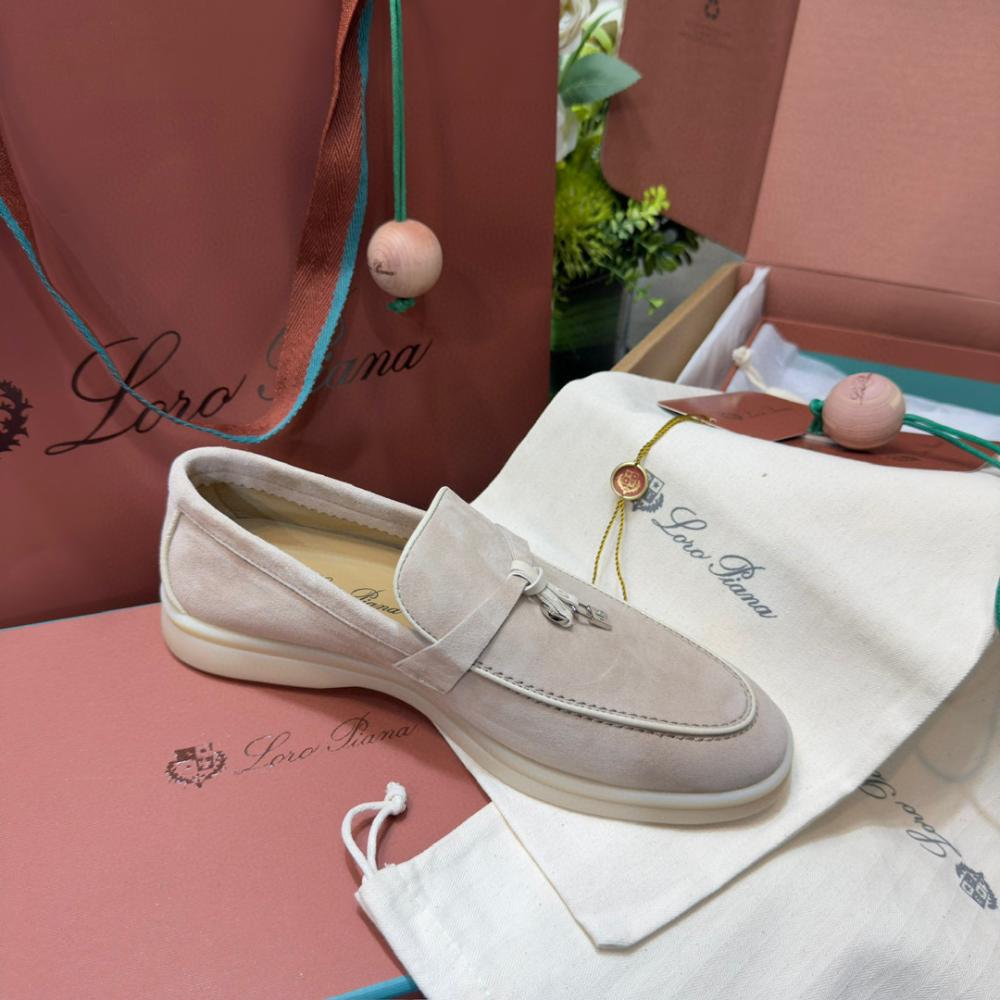 Loro Piana Yaz Büyüsü Yürüyüş Ayakkabısı - İnci Tozu - Glimmer of Luxury