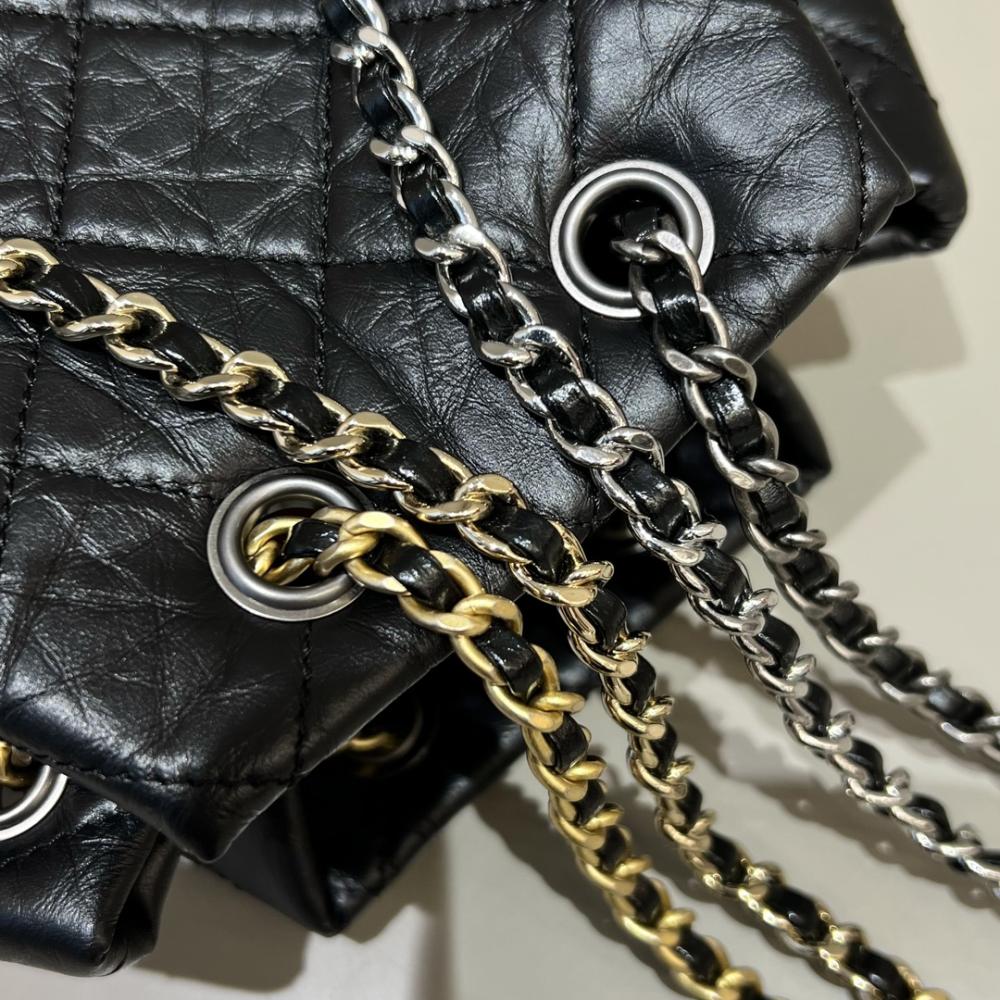Chanel Eski Dana Derisi Kapitoneli Gabrielle Sırt Çantası Siyah - Glimmer of Luxury