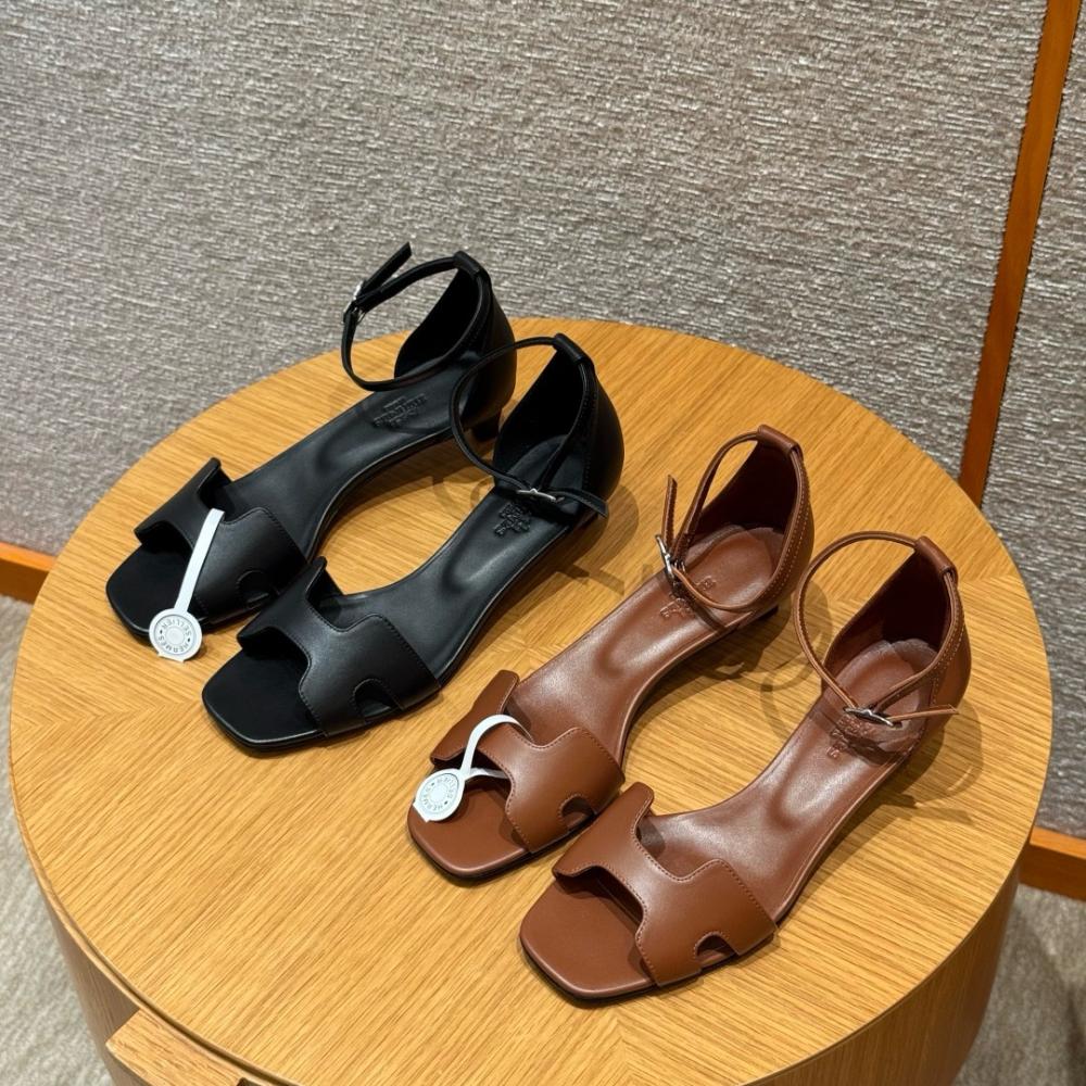 Hermès Oasis Sandals Black &amp; Argent Grey