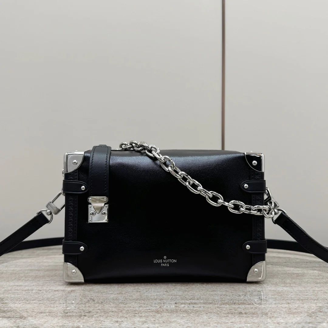 Yan Bagaj - Glimmer of Luxury