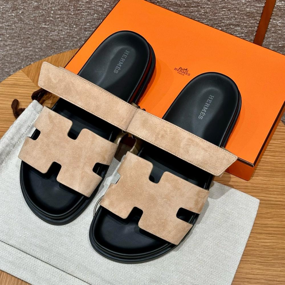 Hermès Chypre Sandals - Clay Beige