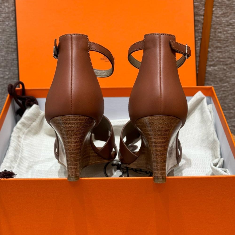 Hermès Oasis Sandals Black &amp; Argent Grey