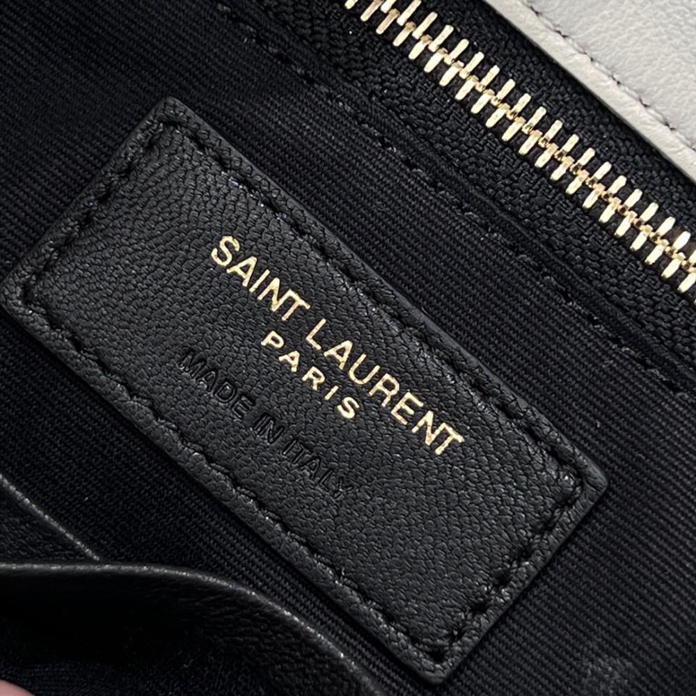 Saint Laurent Puffer Omuz Çantaları - Glimmer of Luxury