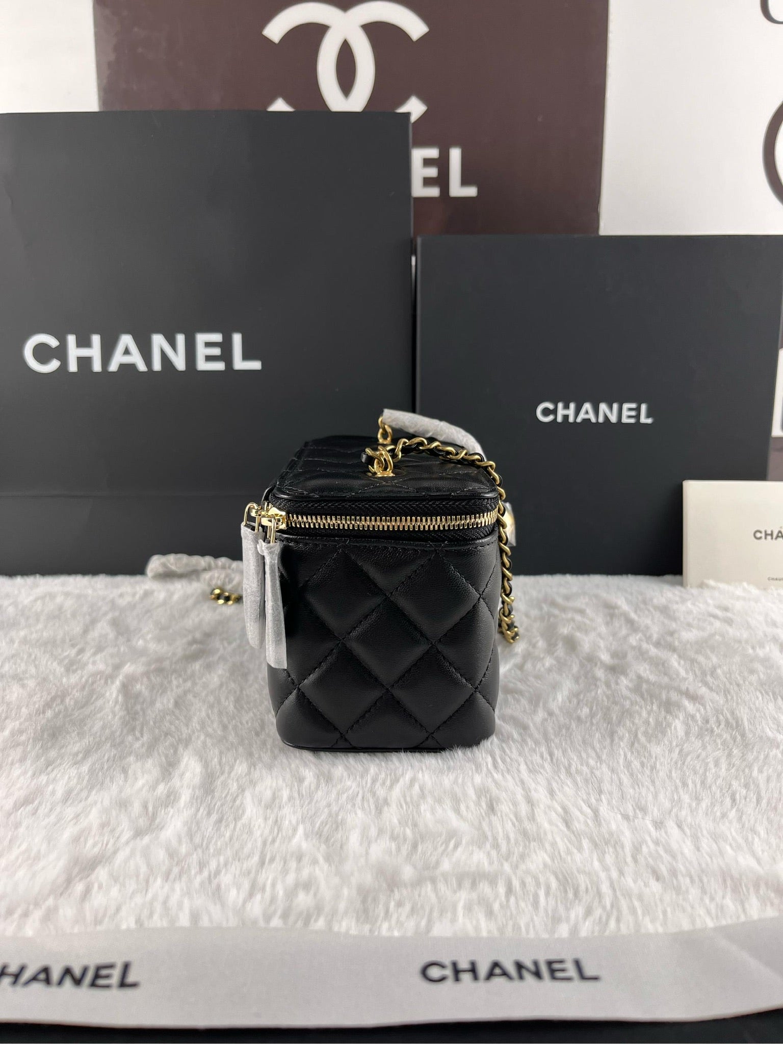 Siyah Kuzu Derisi Küçük Vanity AGHW - Glimmer of Luxury