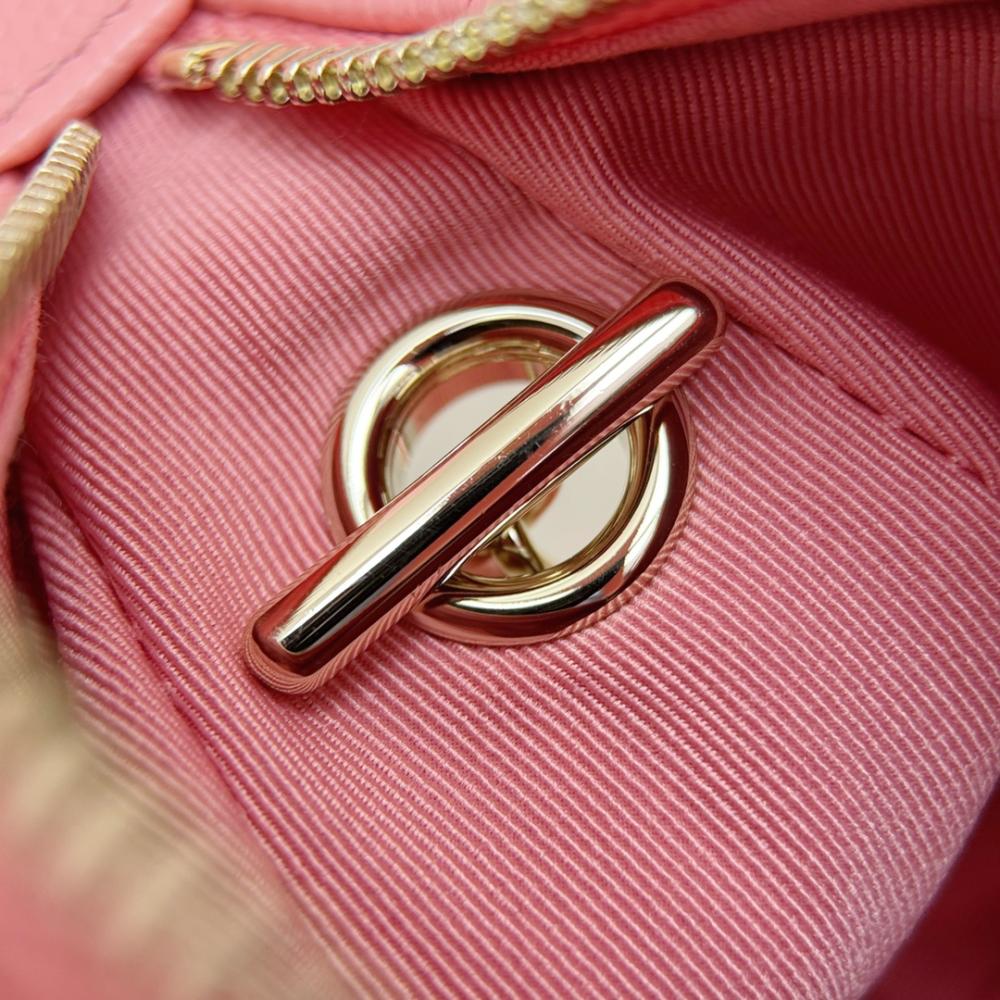 Chanel 25C Öğle Yemeği Kutusu Çantası - Glimmer of Luxury