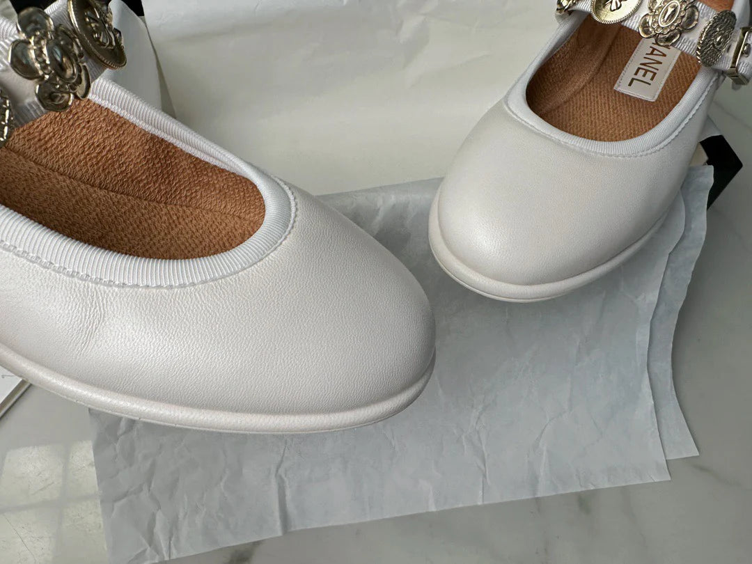 Chanel Balesi - Glimmer of Luxury