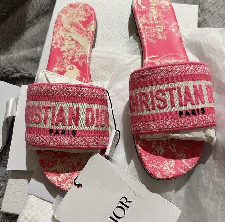 Christian Dior Dway Terlik - Glimmer of Luxury