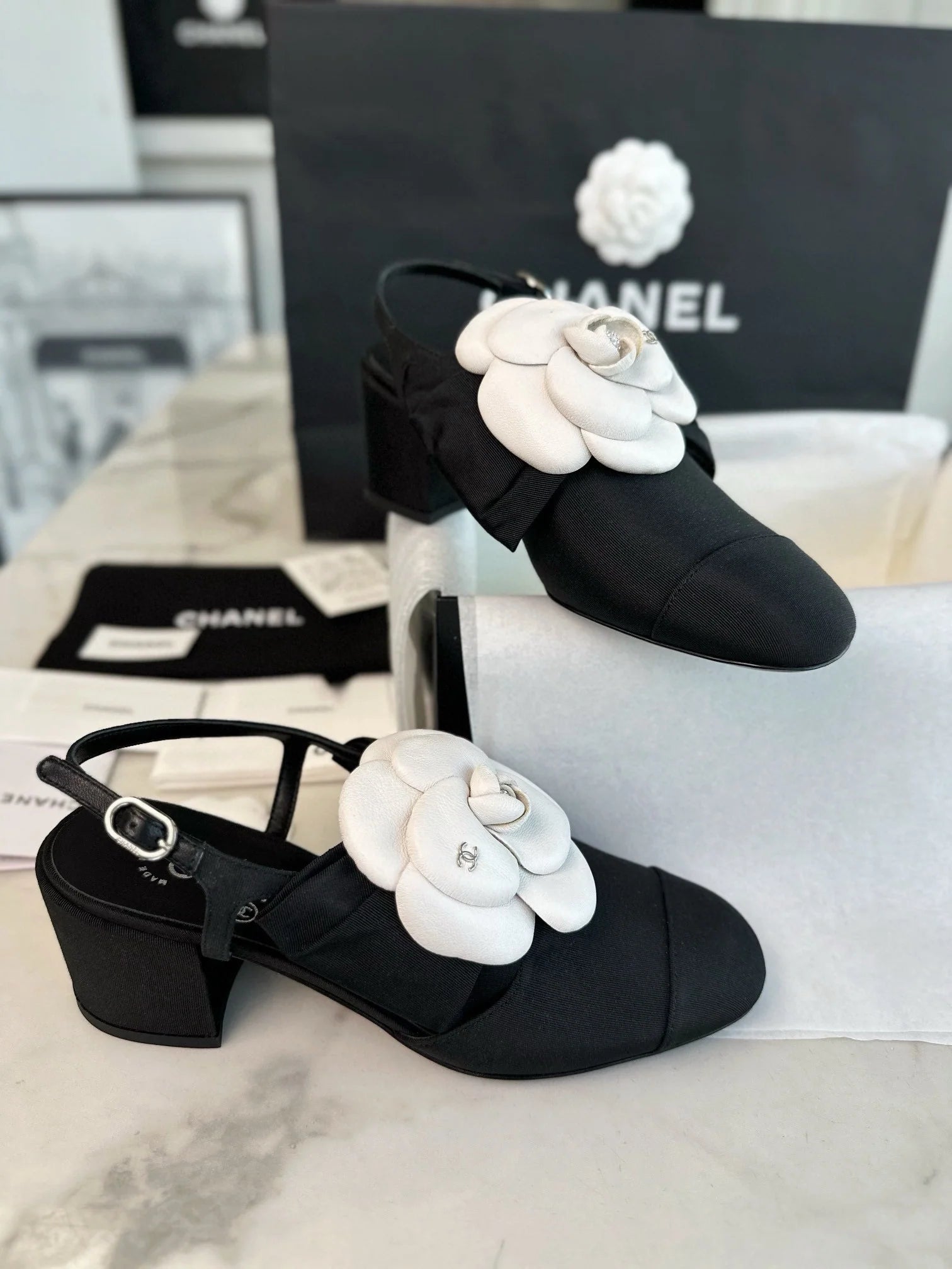 24S Sandalet - Glimmer of Luxury