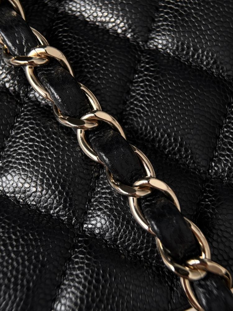 Chanel Caviar Matelasse Coco Mark Omuz Çantası