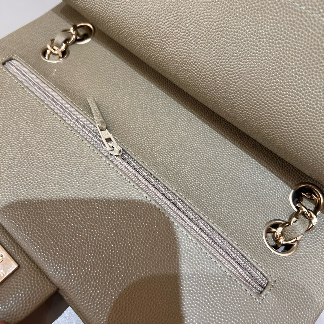 Chanel Sonbahar Kış 2024/25 Klasik 11.12 Çanta - Glimmer of Luxury