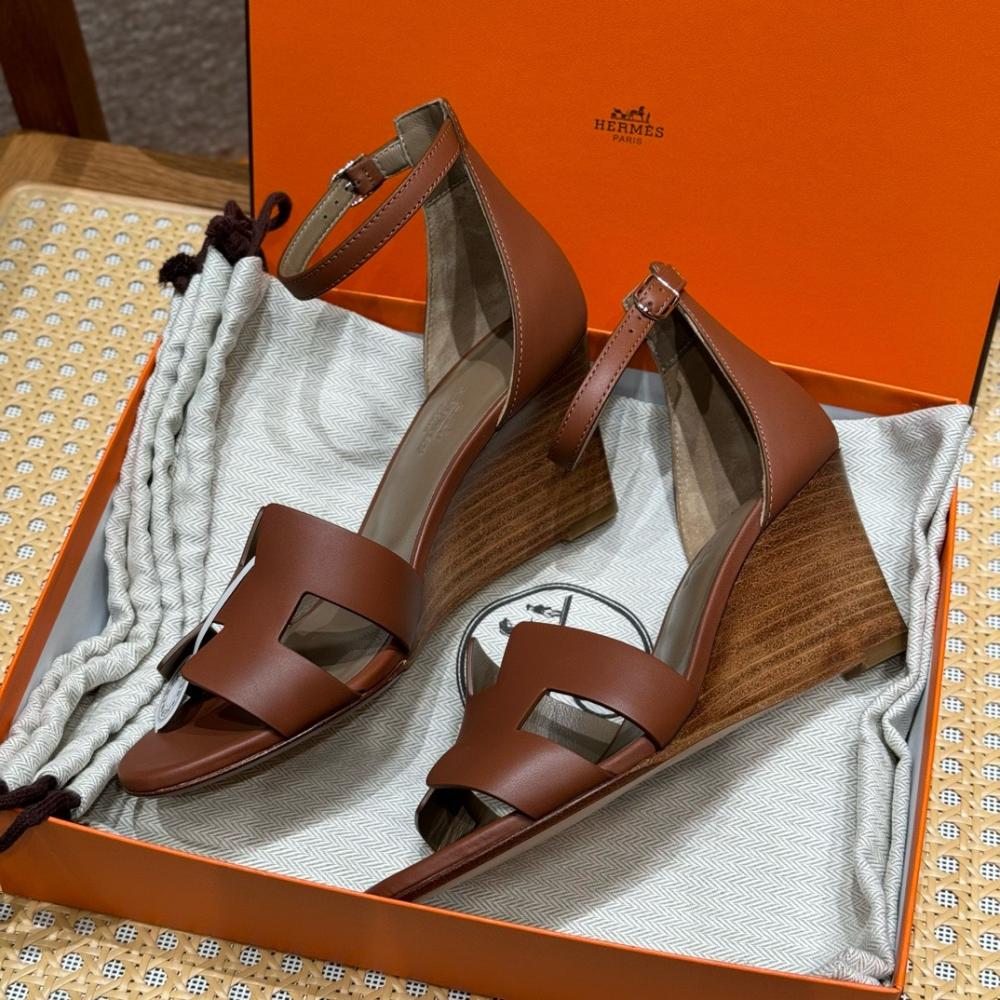 Hermès Oasis Sandals Black &amp; Argent Grey