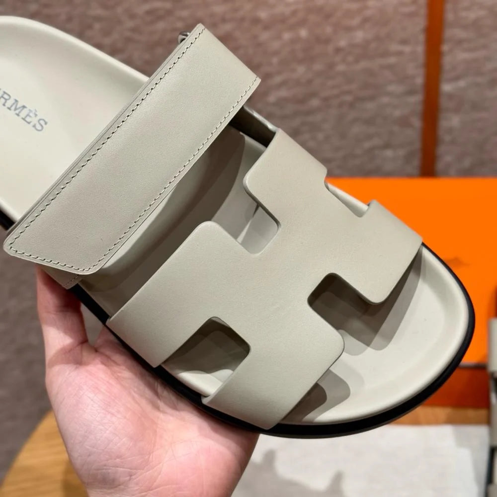 Hermès Chypre Sandals - Clay Beige