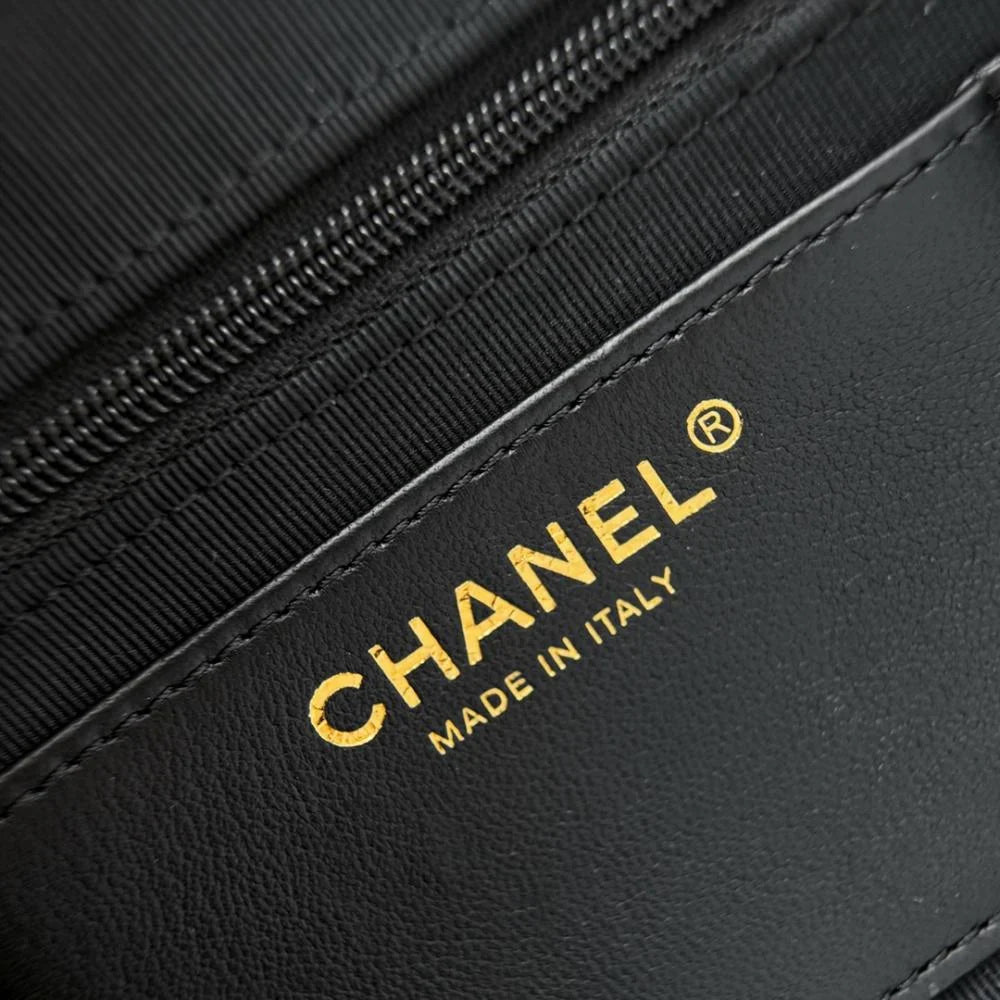 Chanel 25C Bowling Çanta - Glimmer of Luxury