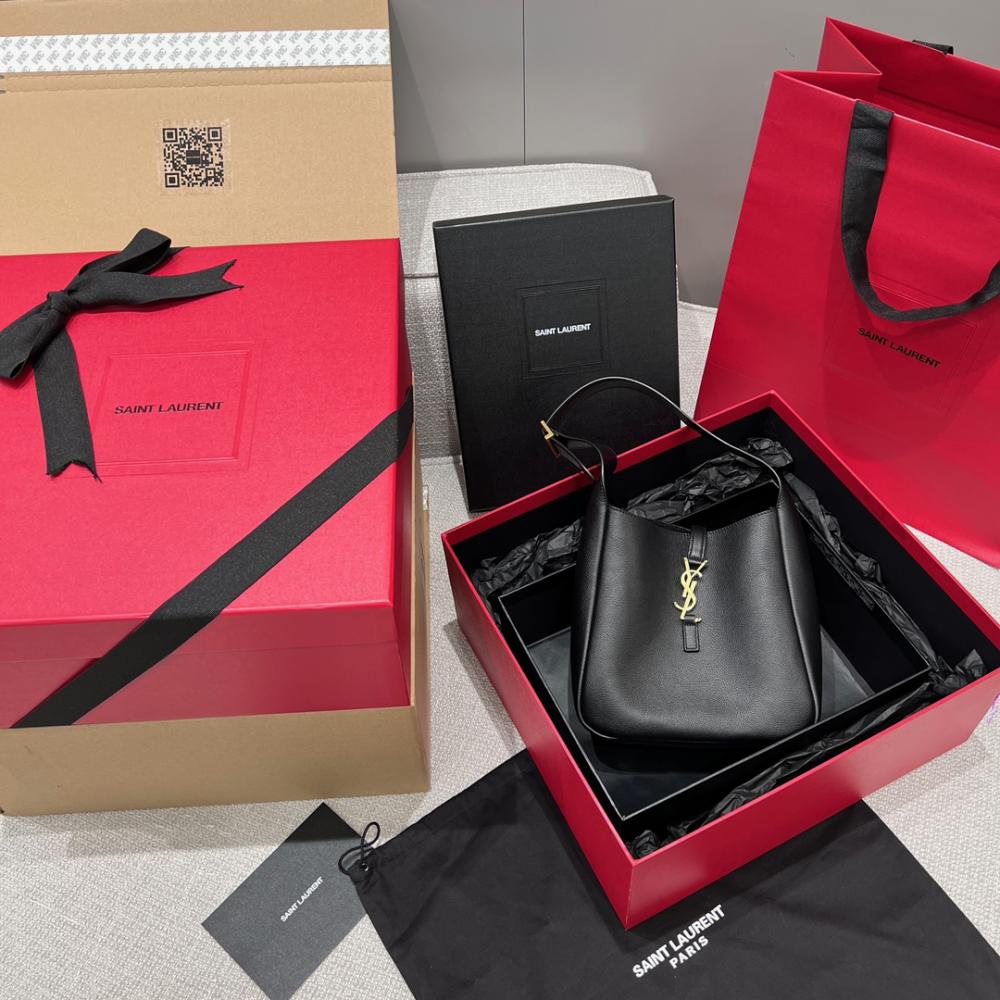 Saint Laurent 5 À 7 Small Flexible Bag