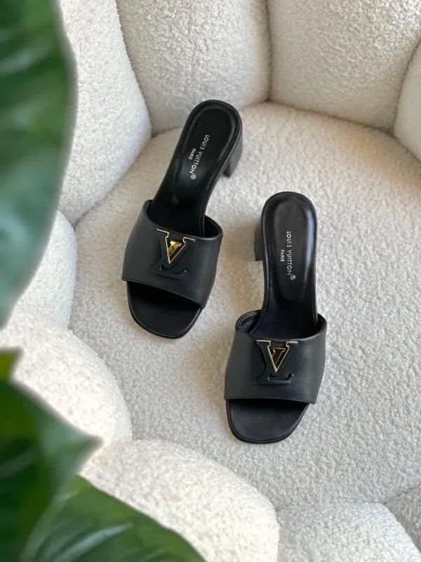 Kadın Louis Vuitton LV Capri Flat Mule - Glimmer of Luxury