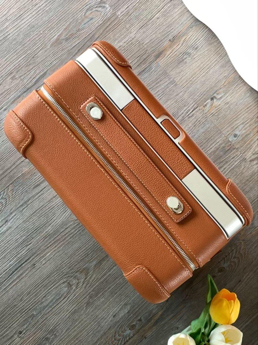 Hermès Gold Regate R.M.S. Rolling Mobility Togo Deri Valiz - Glimmer of Luxury