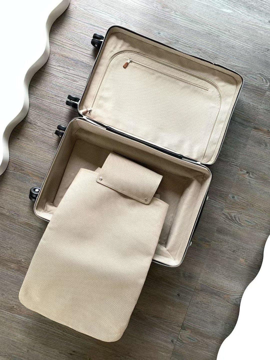 Hermès Siyah Regate R.M.S. Rolling Mobility Togo Deri Valiz - Glimmer of Luxury