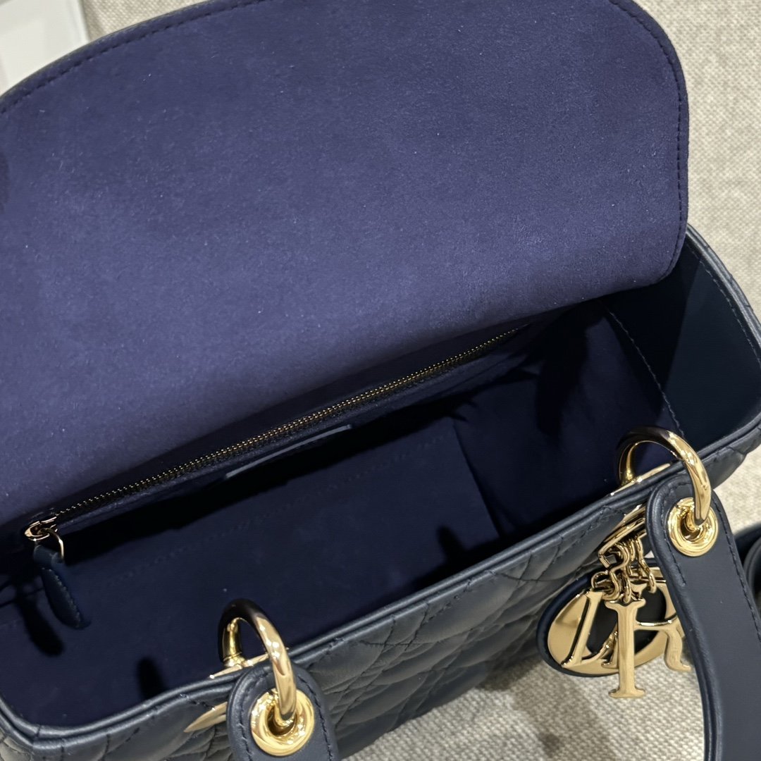 Lady Dior 24 Koyu Mavi - Glimmer of Luxury