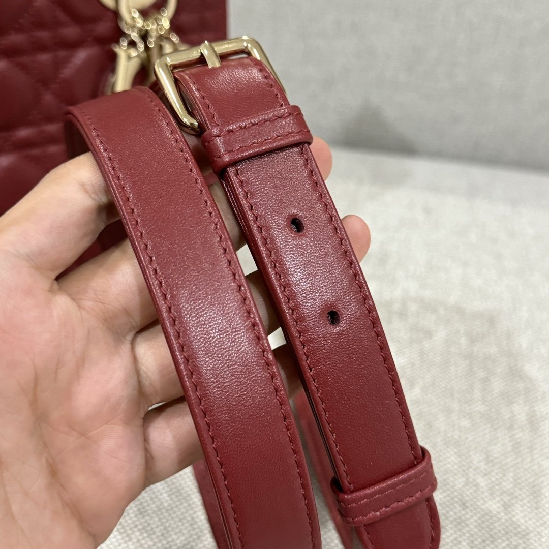 Lady Dior 24 Bordo - Glimmer of Luxury