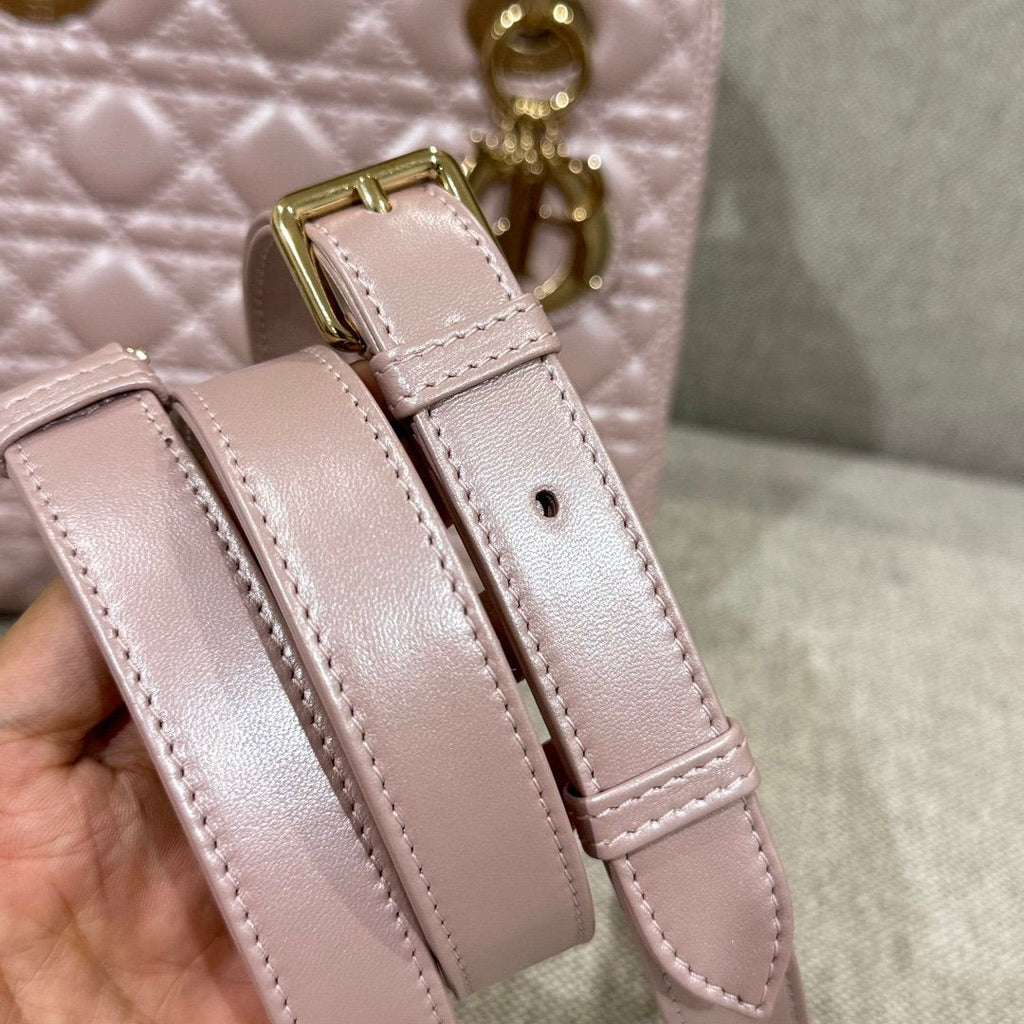 Lady Dior 24 İnci Tozu - Glimmer of Luxury