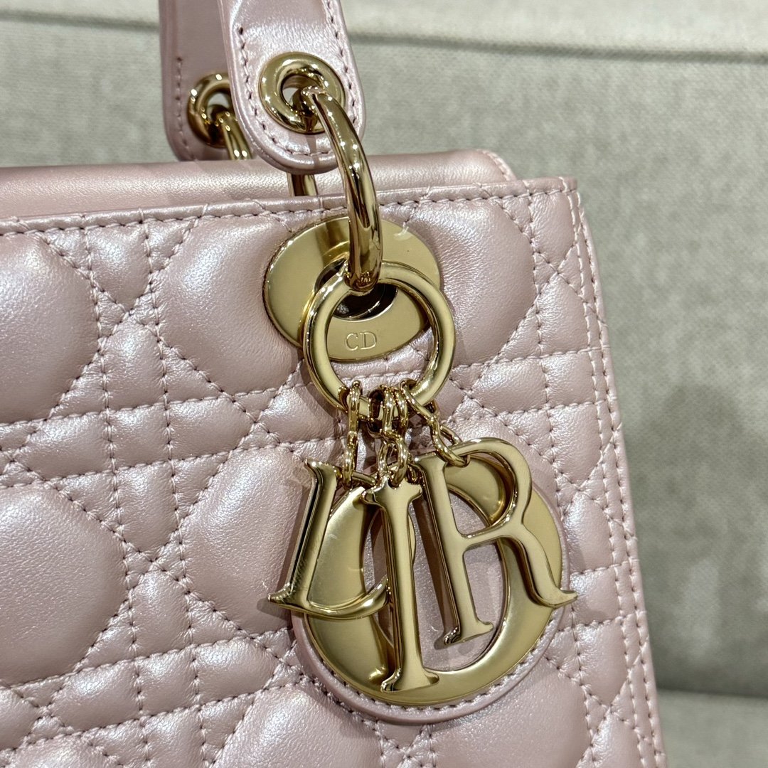 Lady Dior 24 İnci Tozu - Glimmer of Luxury