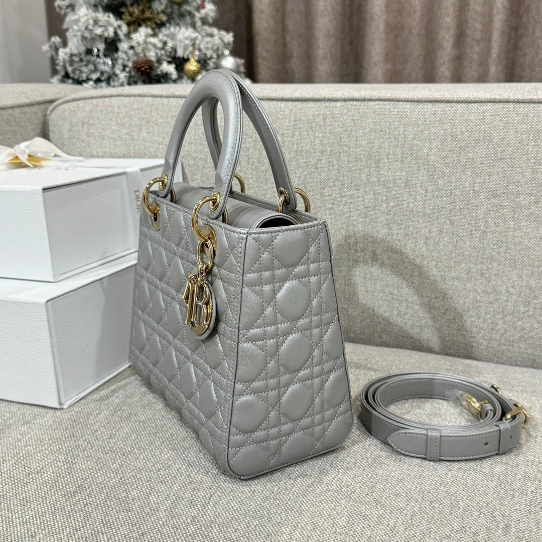 Lady Dior 24 İnci Gri - Glimmer of Luxury