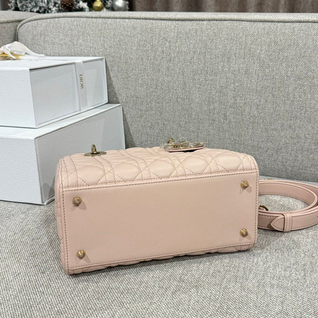 Lady Dior 24 Ruj Pudrası - Glimmer of Luxury