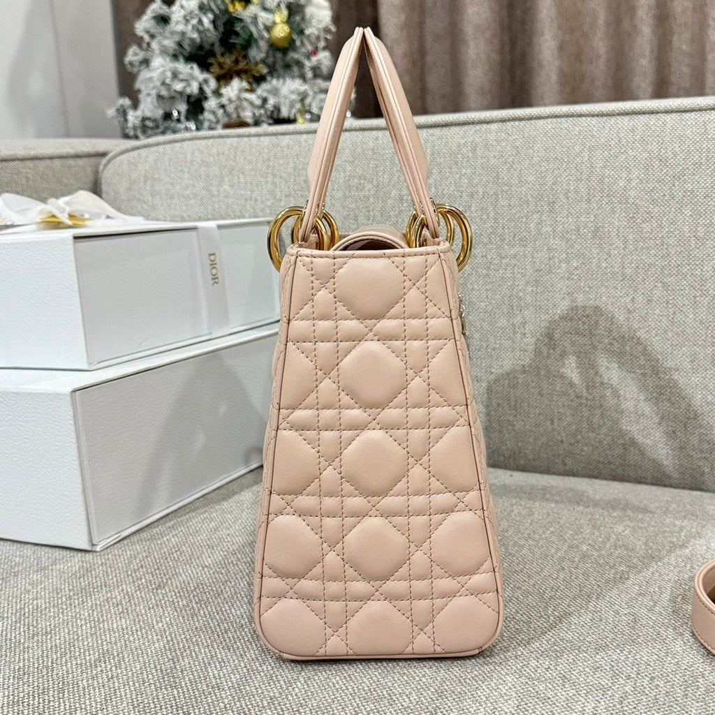 Lady Dior 24 Ruj Pudrası - Glimmer of Luxury