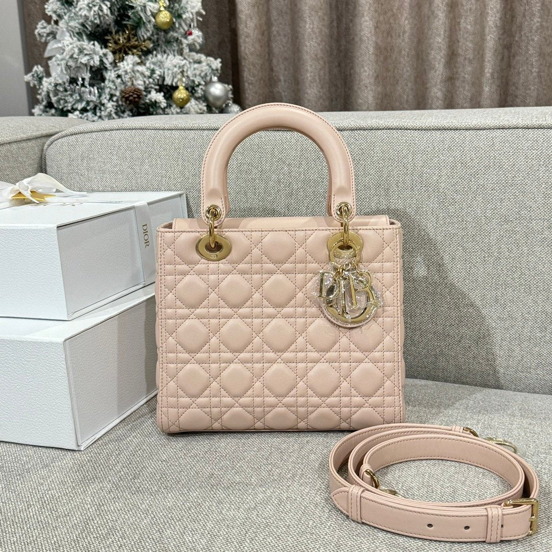 Lady Dior 24 Ruj Pudrası - Glimmer of Luxury