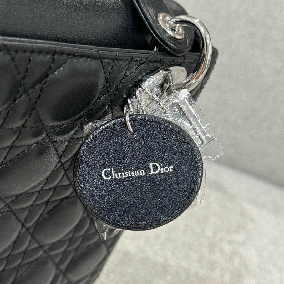 Lady Dior 24 Koyun Siyah Gümüş - Glimmer of Luxury