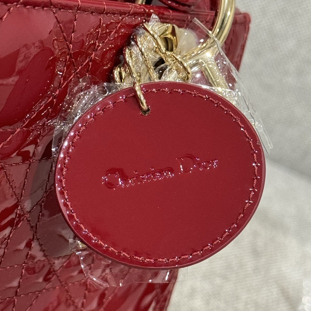 Dior Lady Orta Boy 24 Lak Şarap Kırmızısı - Glimmer of Luxury