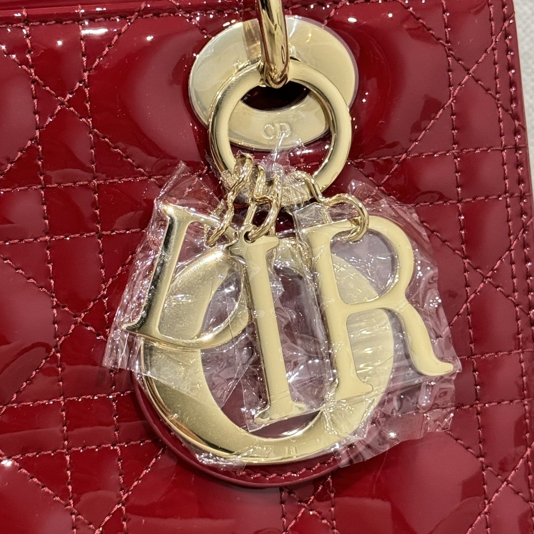 Dior Lady Orta Boy 24 Lak Şarap Kırmızısı - Glimmer of Luxury