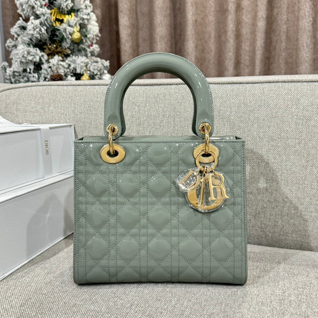 Dior Lady Orta Boy 24 Patent Deri Fil Grisi - Glimmer of Luxury