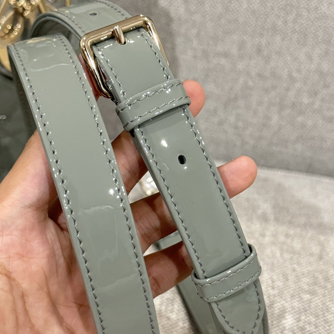 Dior Lady Orta Boy 24 Patent Deri Fil Grisi - Glimmer of Luxury