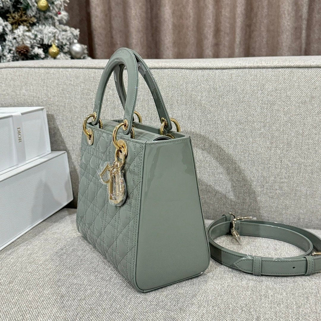 Dior Lady Orta Boy 24 Patent Deri Fil Grisi - Glimmer of Luxury