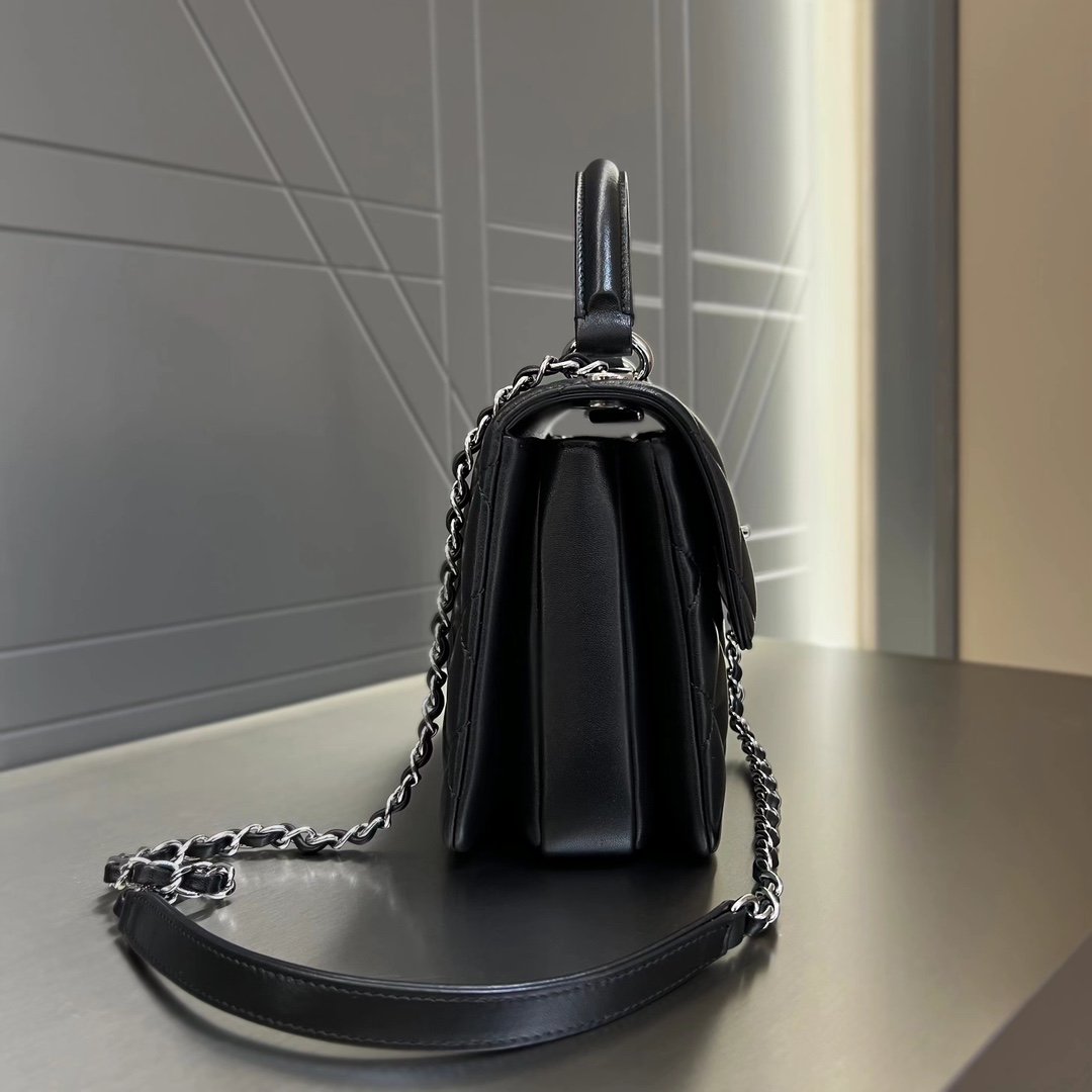 Chanel Trendy 2025 Küçük Kuzu Derisi - Glimmer of Luxury