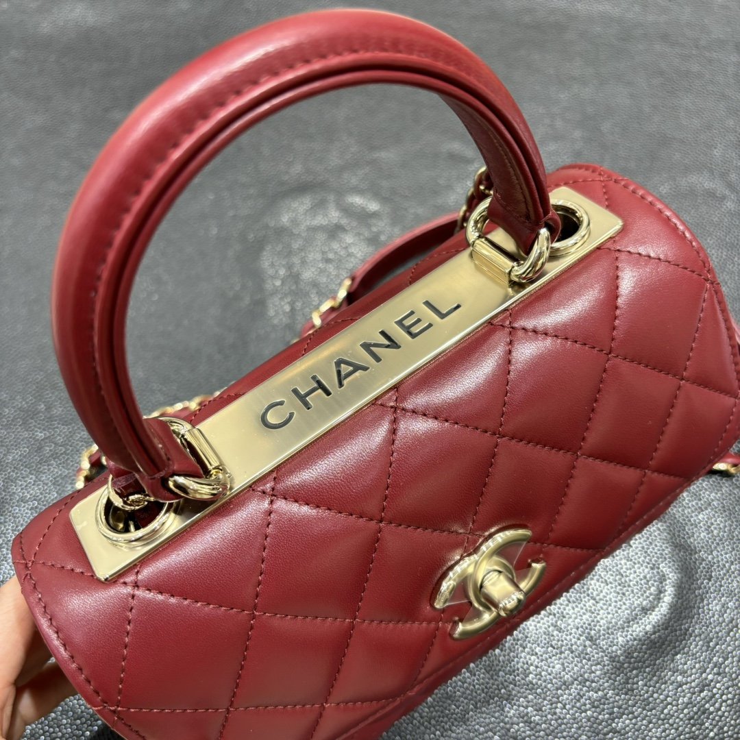 Chanel Trendy 2025 Küçük Kuzu Derisi GHW - Glimmer of Luxury