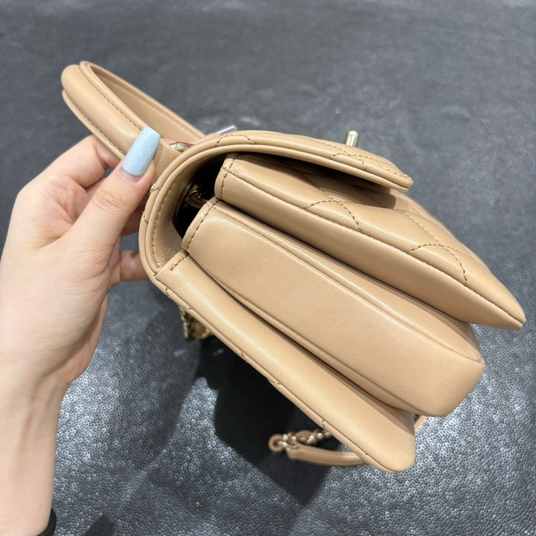 Chanel Trendy 2025 Küçük Kuzu Derisi GHW - Glimmer of Luxury