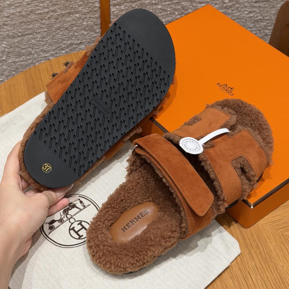 Hermès Chypre Fur Sandals
