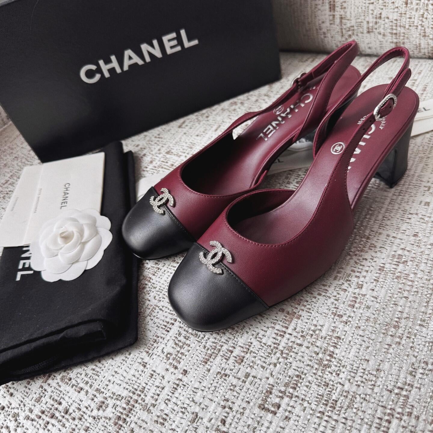Chanel S26 Arkadan Bantlı Ayakkabı
