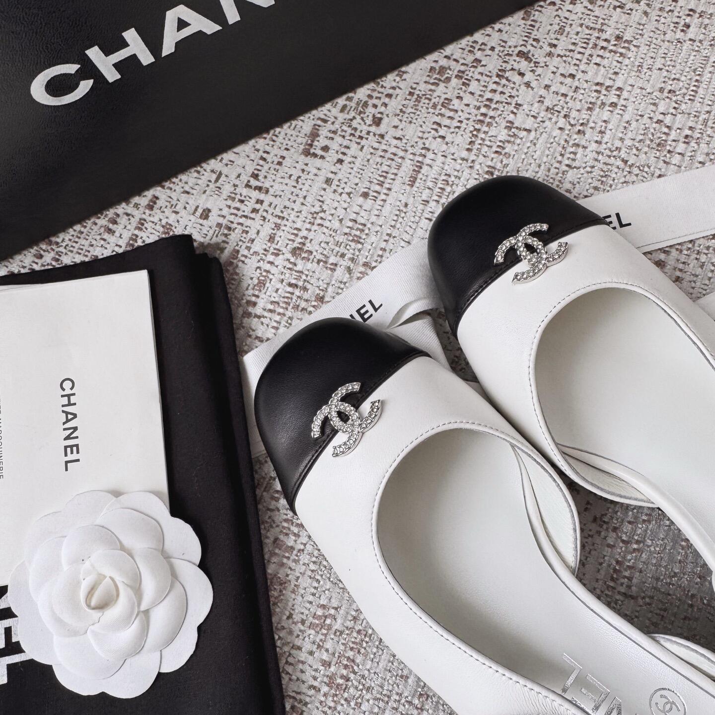 Chanel S26 Arkadan Bantlı Ayakkabı