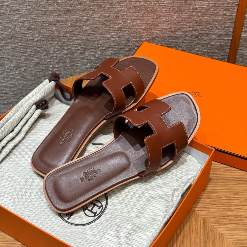 Hermès Oran Sandals Etoupe Epsom Leather