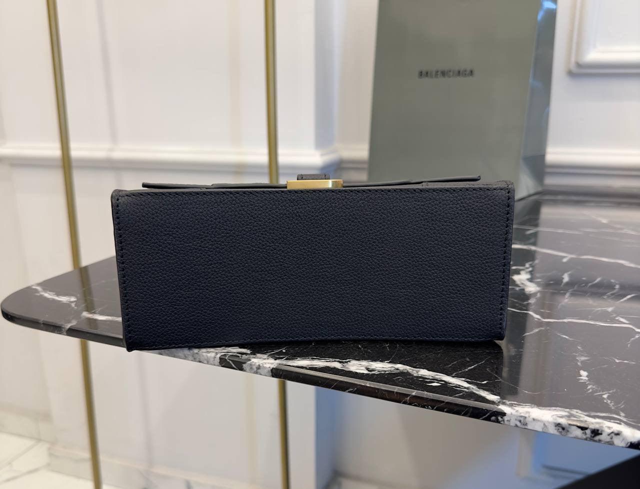 Balenciaga Hourglass Siyah Kadın Deri Çantası - Glimmer of Luxury