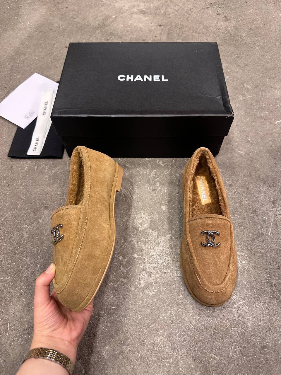 Chanel S24 Kürklü Mokasen - Glimmer of Luxury