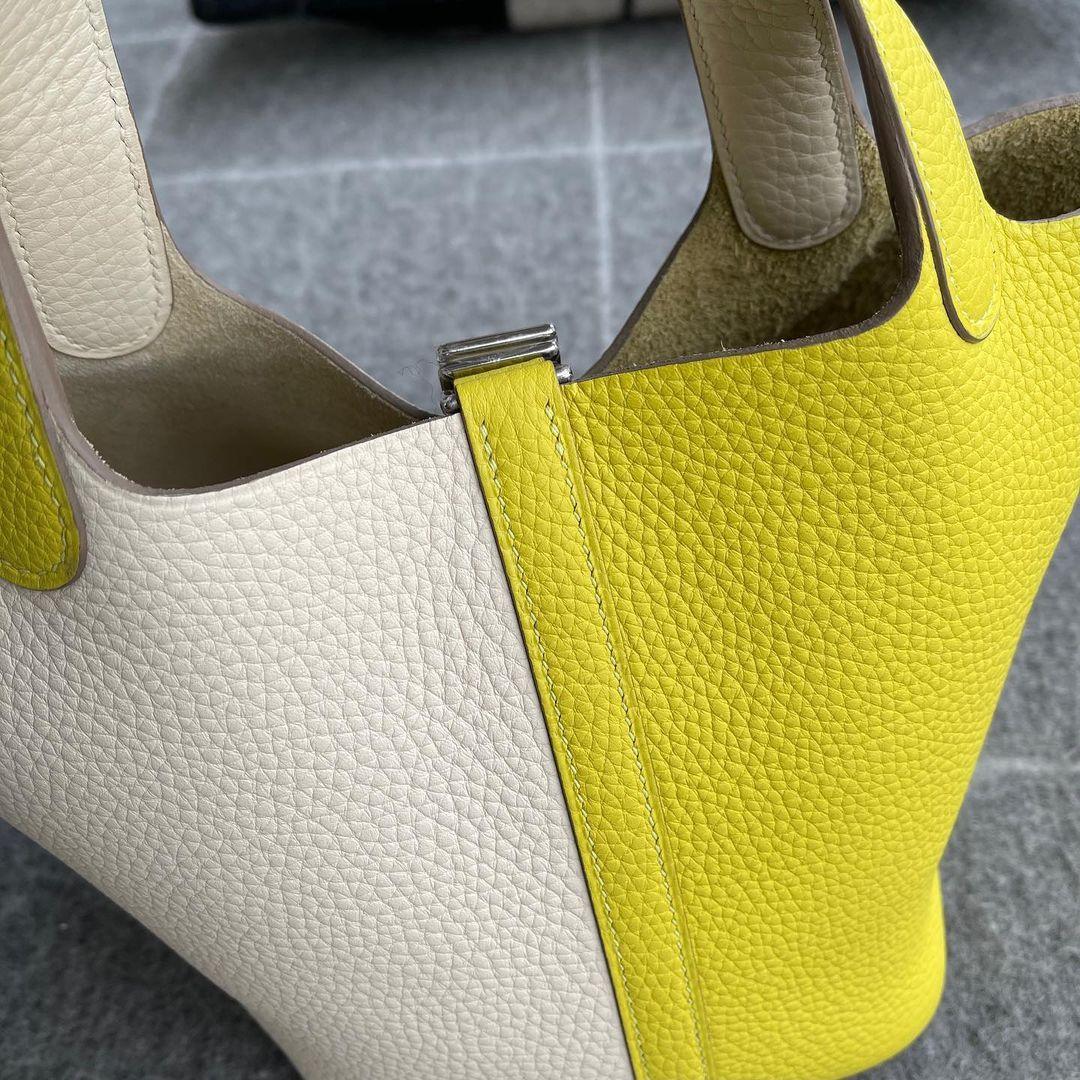 Hermès Picotin 18 Ki̇li̇t Clemence Deri̇ İki̇ Renkli̇ Lime & Nata Paladyum Donanımlı (PHW) - Glimmer of Luxury